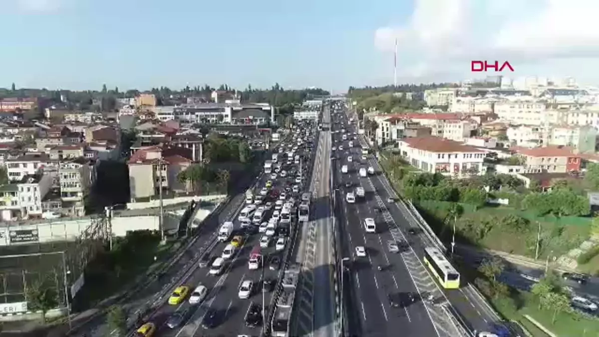 İstanbul’da Okul Trafiği Yoğunlaştı