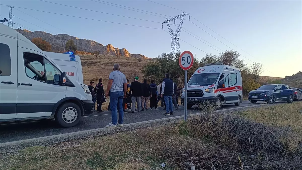 Kahta’da Trafik Kazası: 10 Yaralı