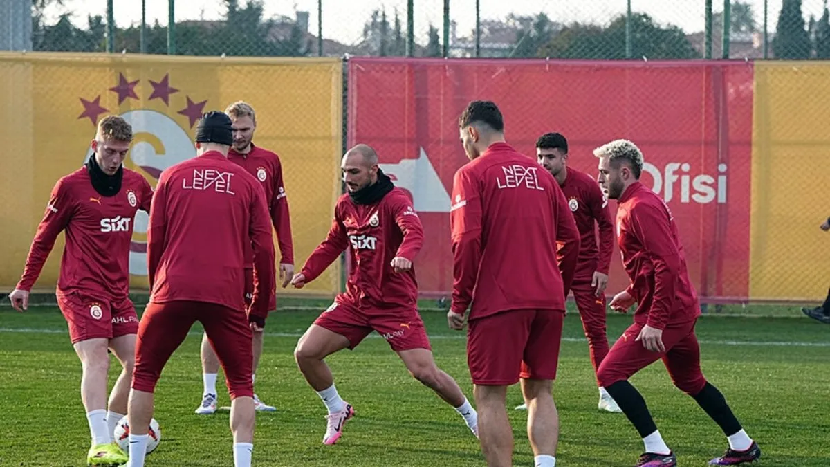 Galatasaray taktik çalıştı! Ajax maçı hazırlıkları sürüyor…